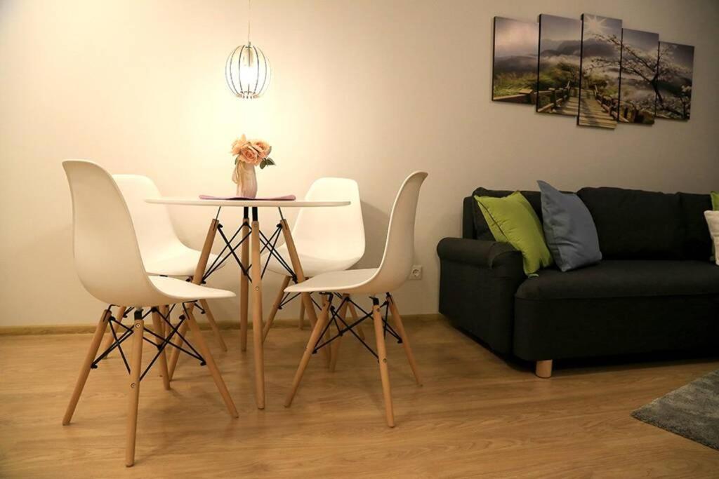 Bright Apartment,For 1-4,Near Old Town Vilnius Eksteriør bilde